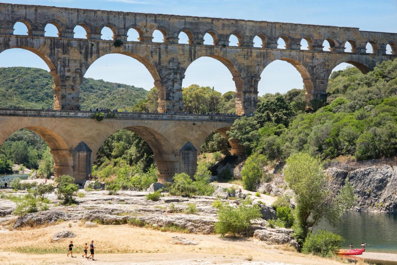 Soko Hotels-Pont Du Gard Remoulins Bagian luar foto